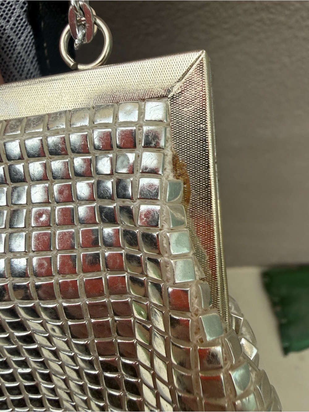 Vintage Silver Metal Mesh Evening Bag Chain Strap Kiss Lock Clutch Fine Arts Bag - Picture 4 of 5
